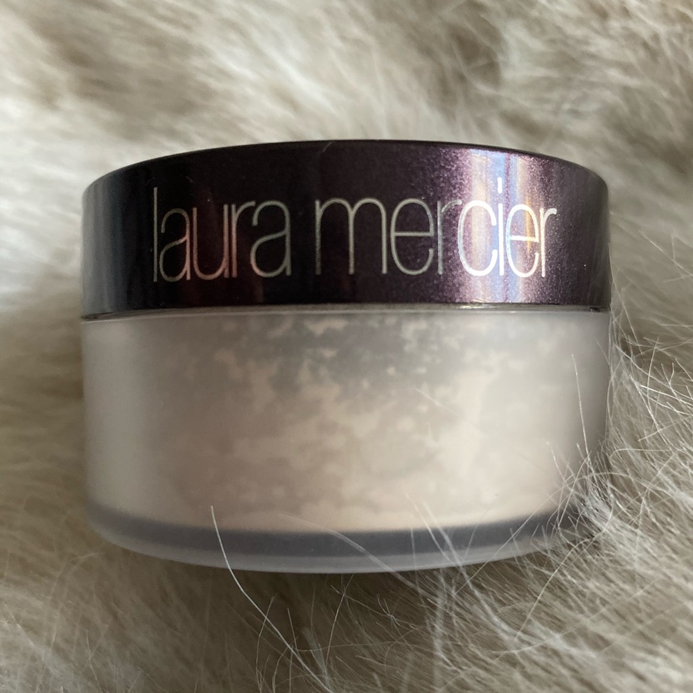 • l a u r a mercier // translucent powder •
